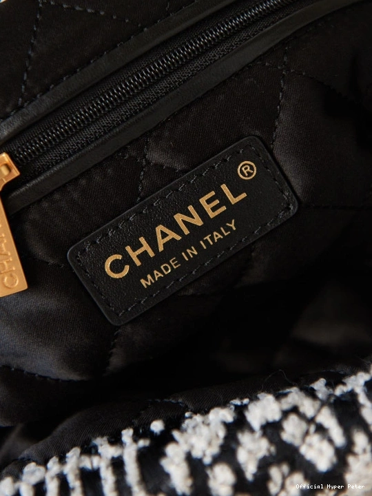 Hyper Peter HANDBAG 22 CHANEL 0816
